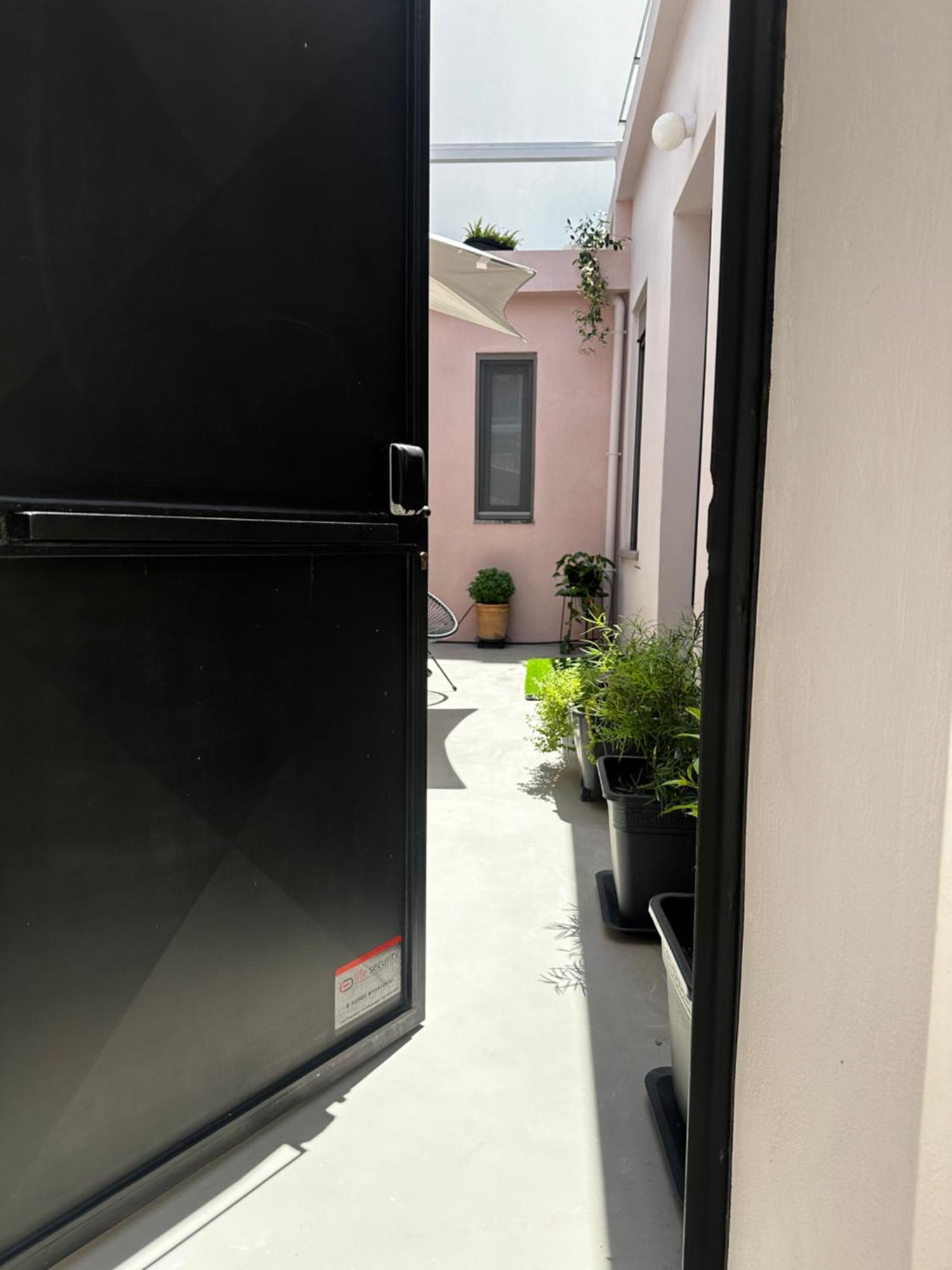 Stone Guest House In The City كاندية المظهر الخارجي الصورة