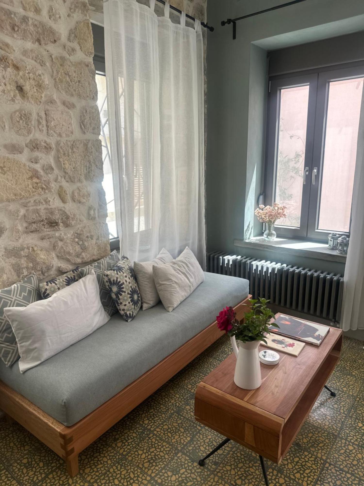 Stone Guest House In The City كاندية المظهر الخارجي الصورة